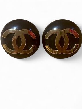 🆕 Vintage Large CC resin Studs